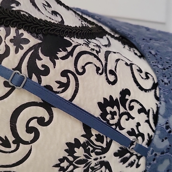 Ann Taylor Lace Overlay Sleeveless Dress - Picture 8 of 11